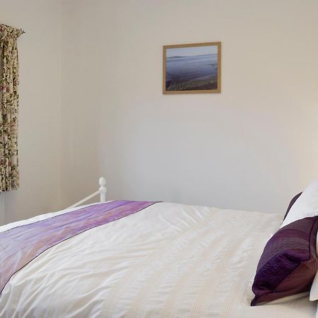Sea Breeze Villa The Mumbles Exteriör bild